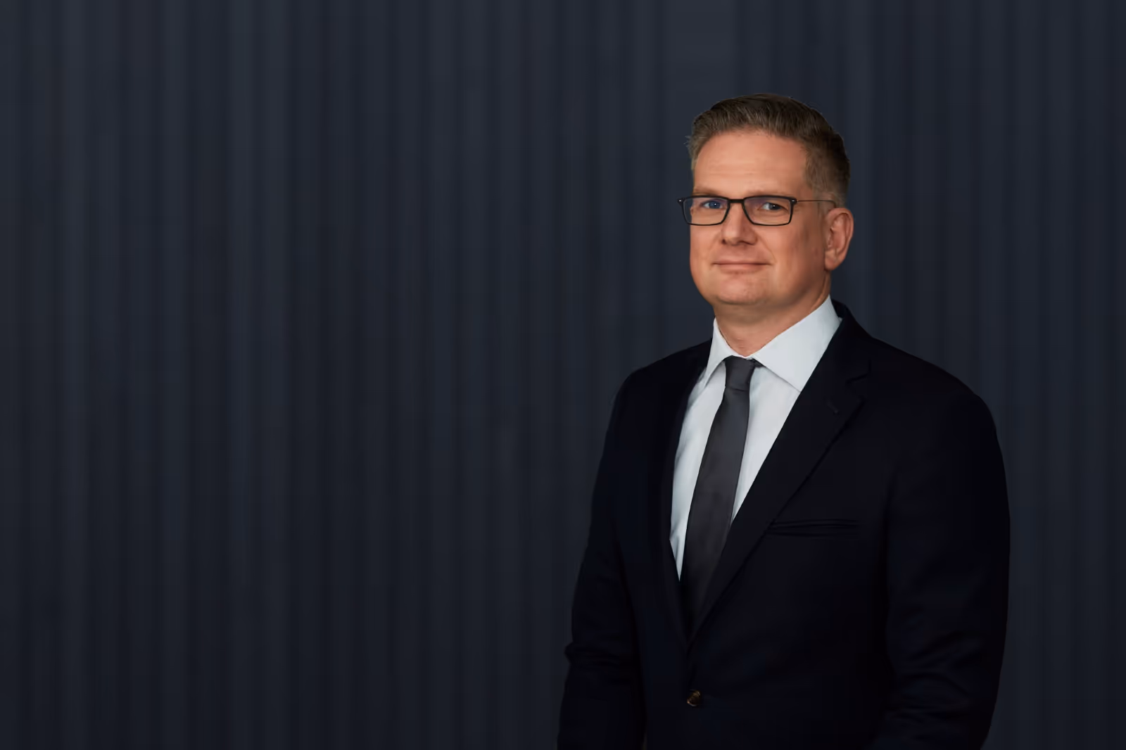 Christoph Schütz, Inhaber des Sachverständigenkontor Hamburg - Ihr Partner für zertifizierte Immobilienbewertung und Beratungsleistungen